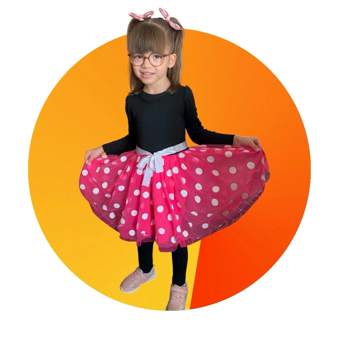 photo de Lana dans sa joli robe de minnie